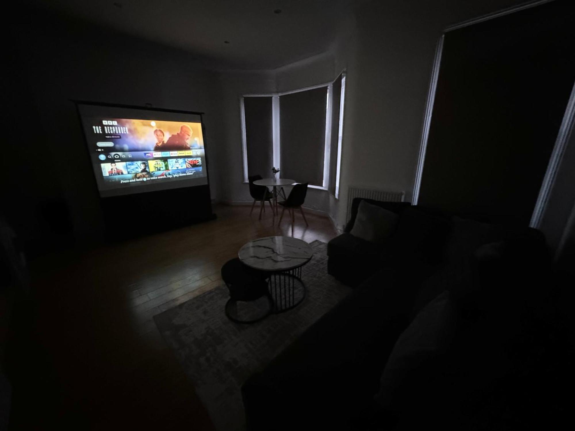 Spacious 2 Bed Flat In London Exterior foto